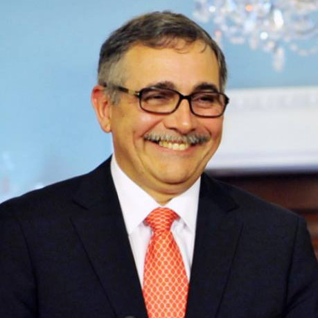 Dr. René Castro Salazar